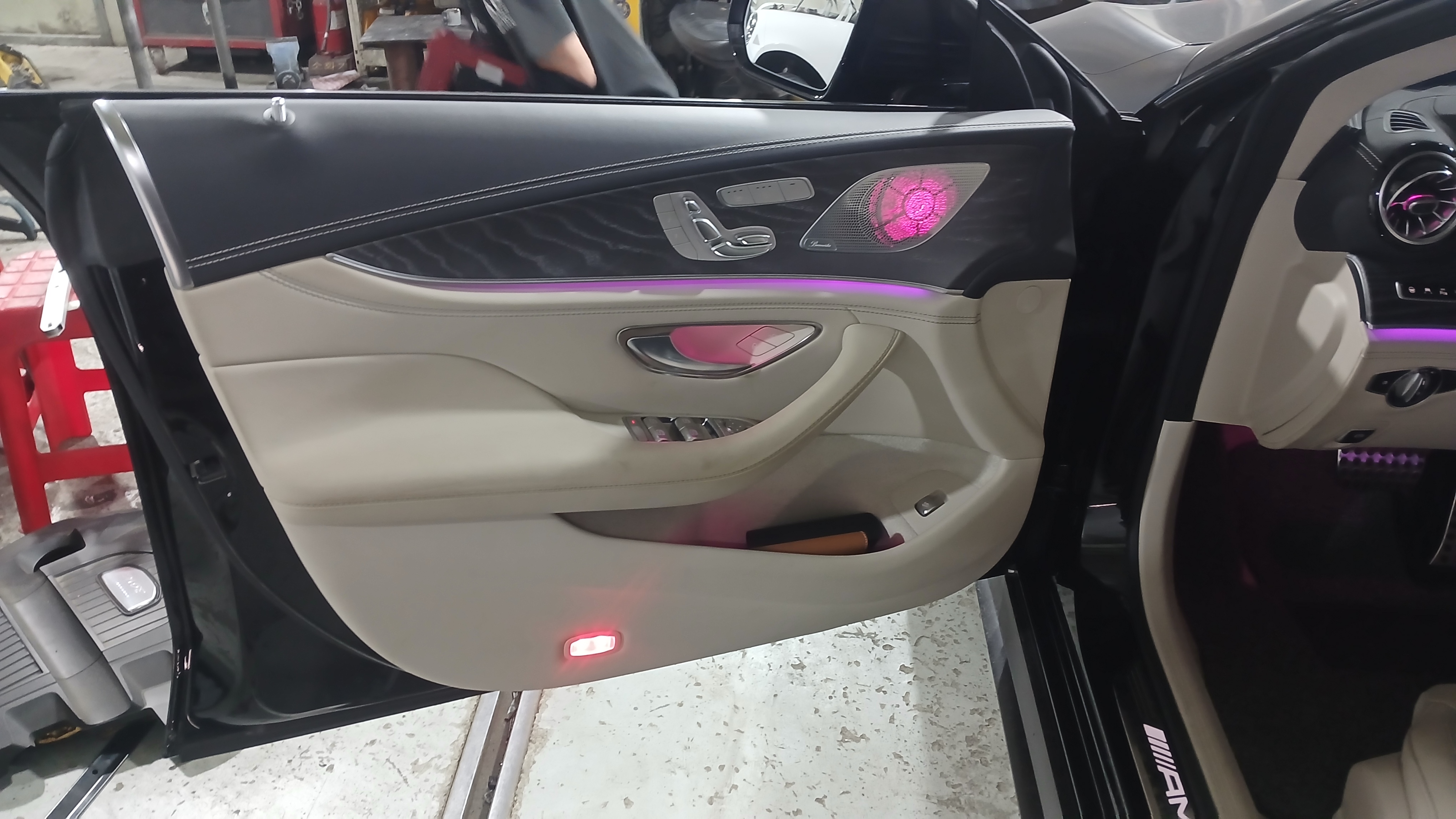 4d6822ea2e099360cce8cc79698f9865.jpg